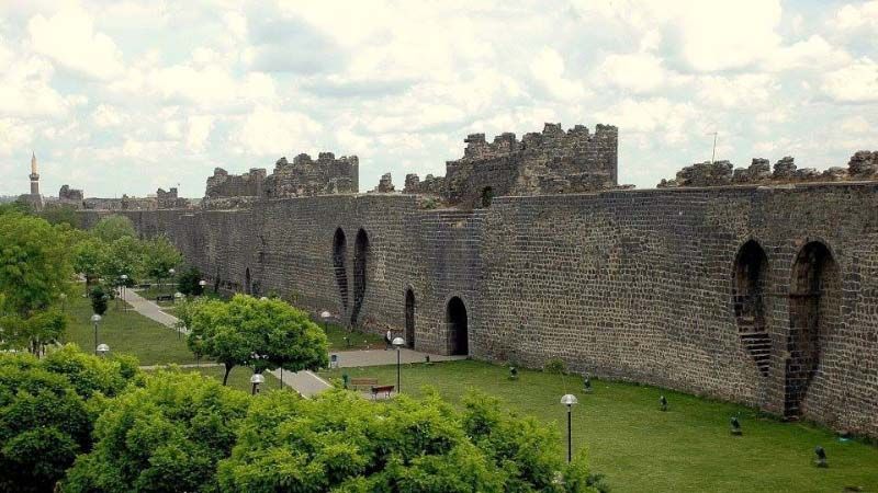 GÜNÜBİRLİK DİYARBAKIR TURU GÜNÜBİRLİK DİYARBAKIR TURU